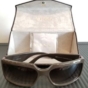 Brown Gucci GG 2593/S sunglasses